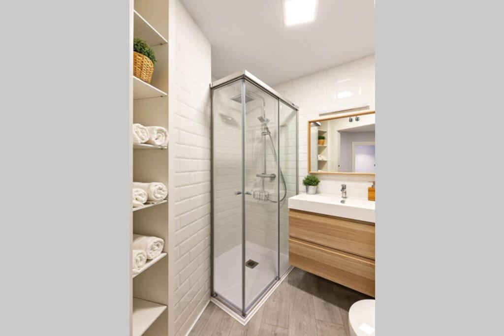 Vive Burgos Vut-09 200 Apartment Bagian luar foto